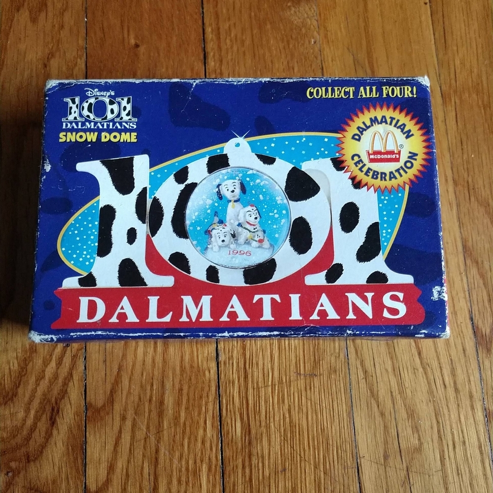 101 Dalmatians vintage collectible snow globe